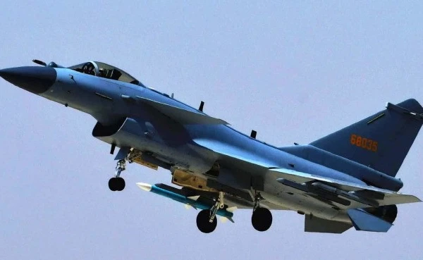 'Vườn thú chiến đấu cơ': Indonesia cân nhắc mua thêm J-10C