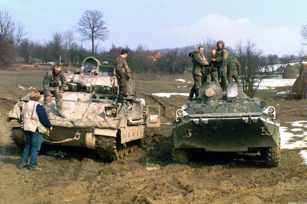 Đức cung cấp hơn 400 xe chiến đấu bộ binh Lynx và Marder