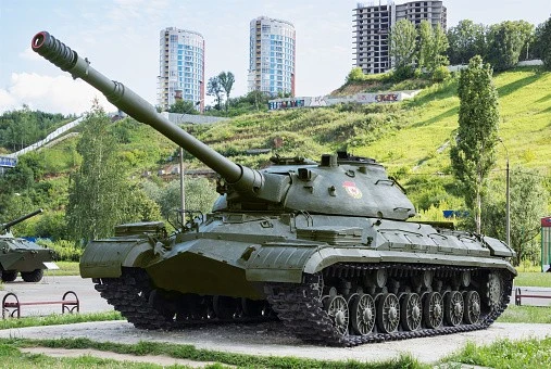 Chiếc xe tăng hạng nặng T-10M cuối cùng đang được bán tại vùng Dnipropetrovsk