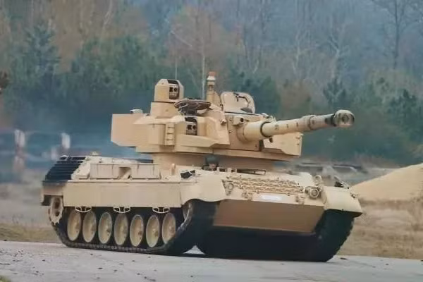 Xe tăng Leopard 1 của Ukraine 'lột xác' với tháp pháo Cockerill 3105
