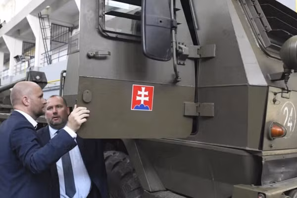 Slovakia sẽ cung cấp gói viện trợ quân sự lần đầu tiên sau hai năm