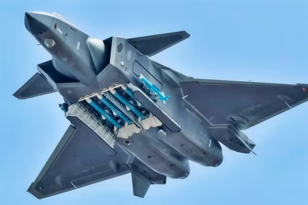 Mỹ lo ngại vai trò 'sát thủ tàu sân bay' của tiêm kích tàng hình J-20