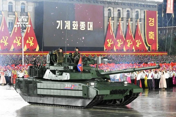Xe tăng Cheonma-20 Triều Tiên có nhiều ưu điểm lớn so với chiến xa NATO
