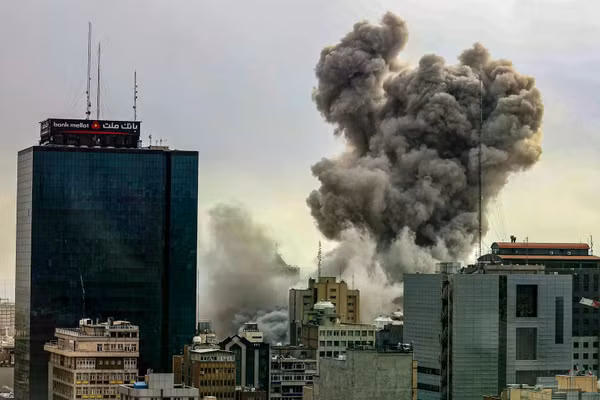Chuyên gia Nga: Iran đối diện tình trạng diệt vong!?