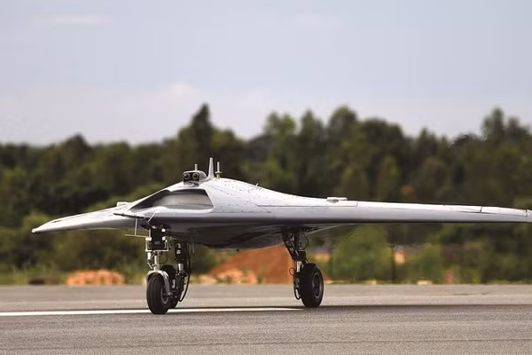 Ấn Độ đặt mua nhiều UAV tấn công tàng hình 'tương tự S-70 Okhotnik'