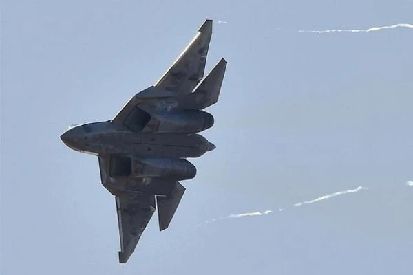  Ấn Độ quan tâm đến Su-57 và S-400 do sự thất bại của Rafale