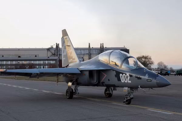Tốc độ sản xuất máy bay Yak-130M 'nhanh chóng mặt'