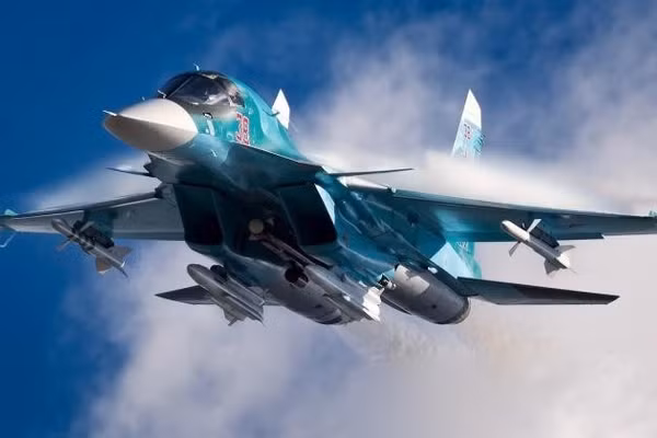 Su-34 là vũ khí mạnh nhất trên không hay 'quan tài bay'?