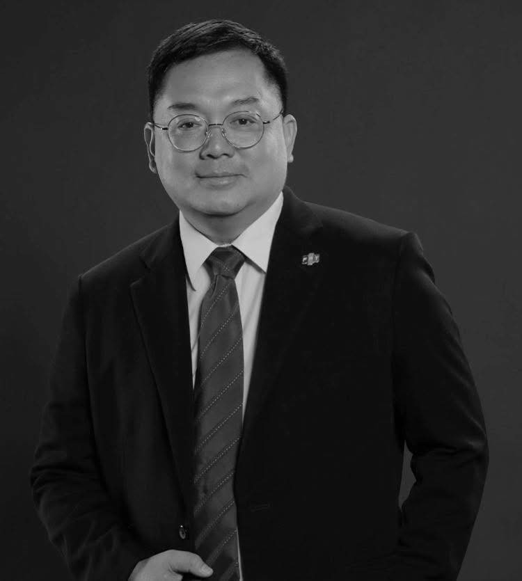 Ông Hoàng Nam Tiến qua đời ở tuổi 56. hoang-mai-tien.jpg