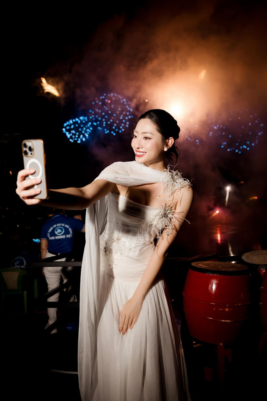 luong-thuy-linh-2.jpg