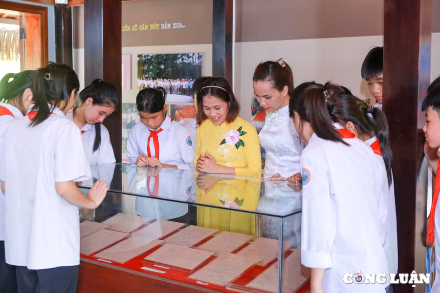 Huỳnh Thúc Kháng 18.jpg