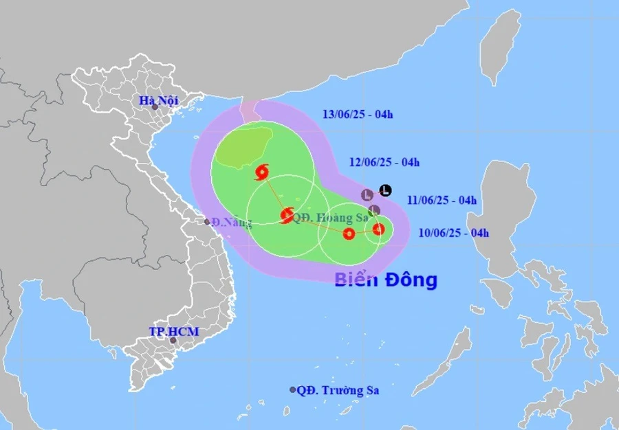 Áp thấp nhiệt đới có khả năng mạnh lên thành bão vào ngày 12/6.