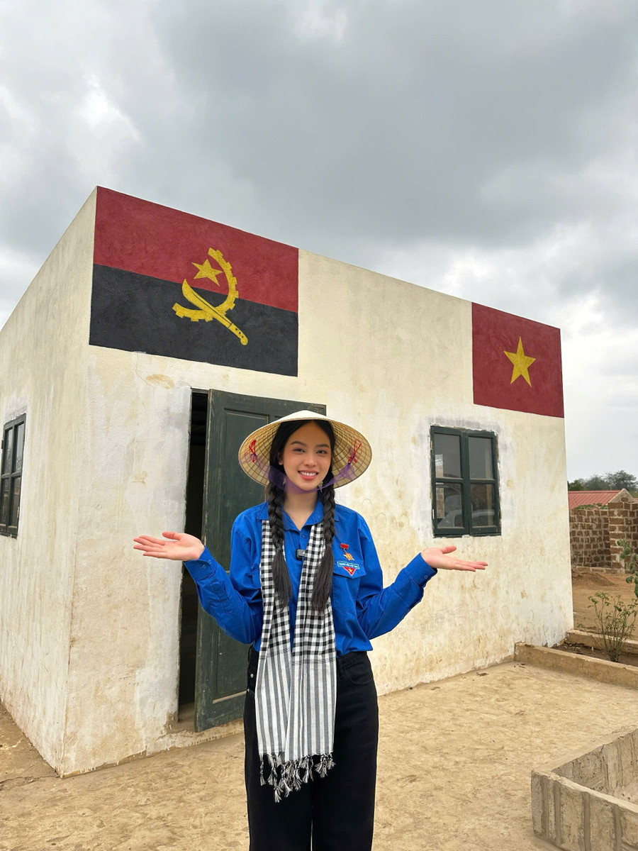 Thanh Thủy đã có nhiều hoạt động ý nghĩa trong chuyến công du Angola. img-9948.jpg