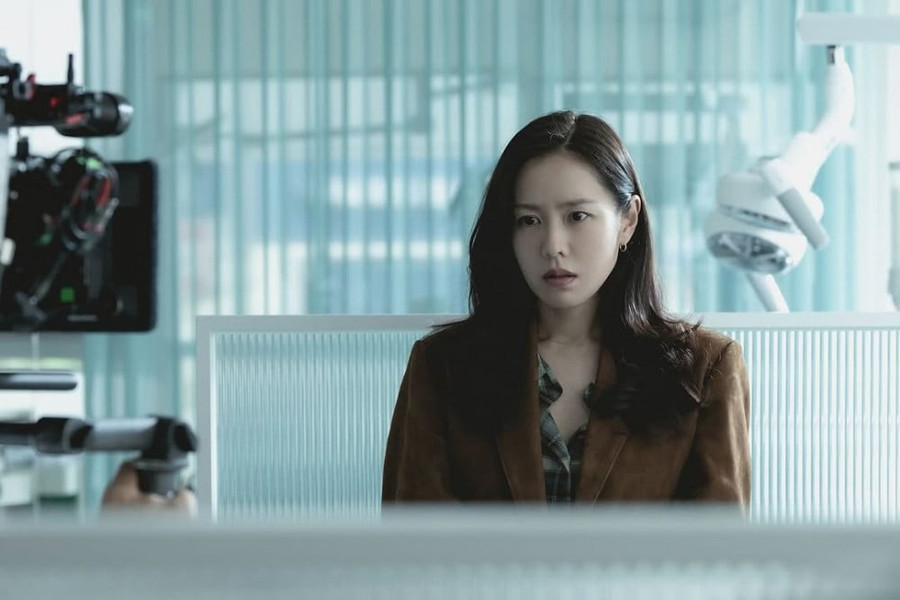 Nữ diễn viên Son Ye Jin. song-hye-kyo-2.jpg