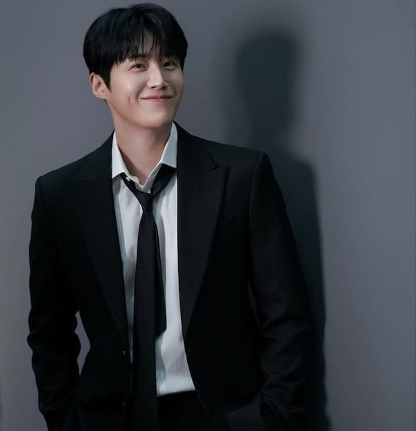 hyun-bin-2.jpg