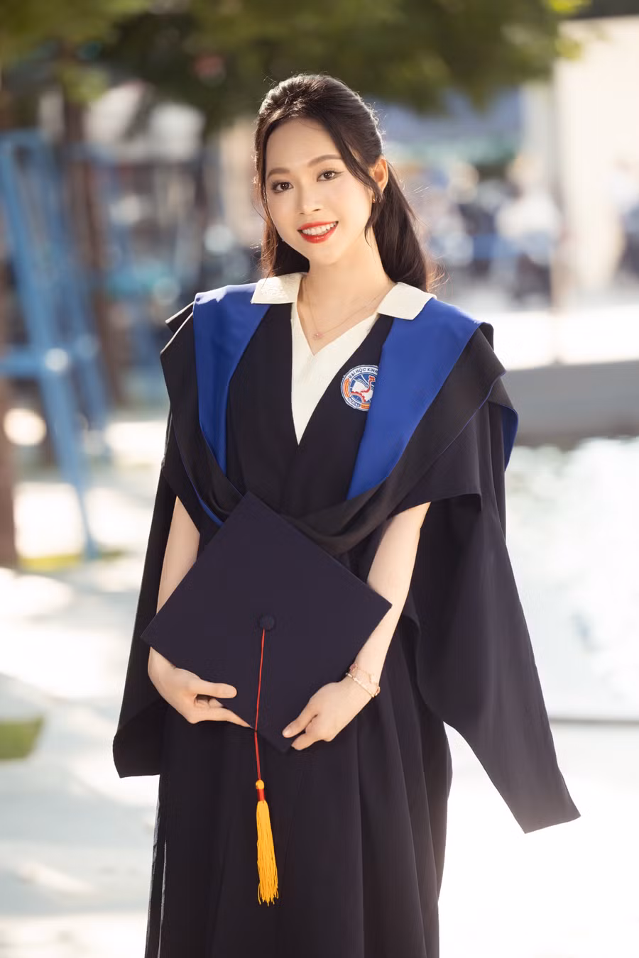 TRỊNH THÙY LINH - LỄ TỐT NGHIỆP (3).jpg