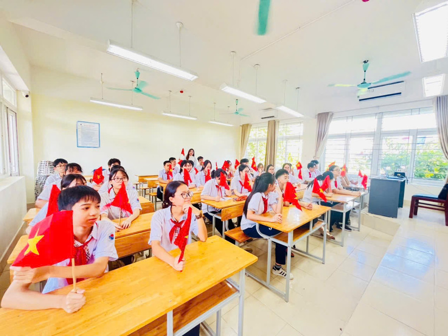 Trường THCS Hà Huy Tập khai giảng năm học mới. ha-huy-tap-2.jpg