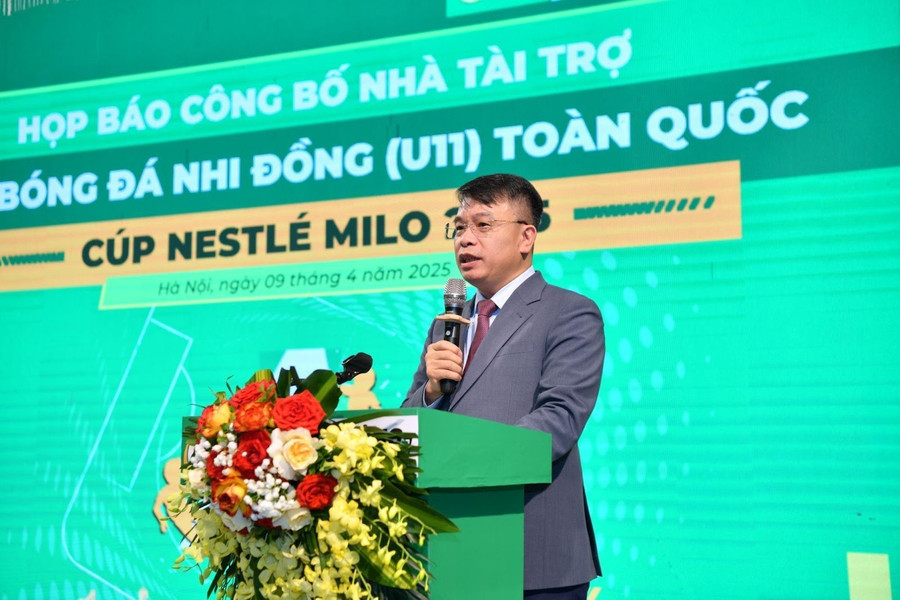 Ông Nguyễn Phan Khuê, Tổng biên tập Báo Thiếu Niên Tiền Phong & Nhi Đồng, Trưởng Ban tổ chức Giải Bóng đá Nhi đồng (U11) Toàn quốc - Cúp Nestlé MILO 2025. bong-da-3.jpg