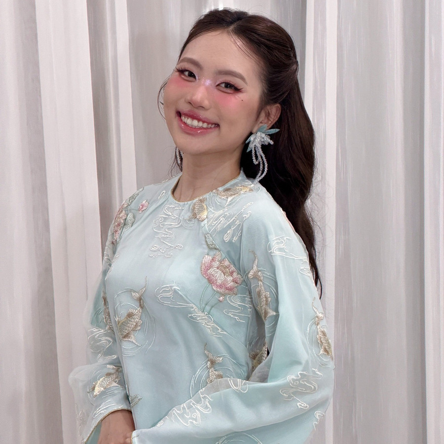 Phương Mỹ Chi nhắn gửi đầy xúc động đến bà con vùng lũ. phuong-my-chi-1.jpg