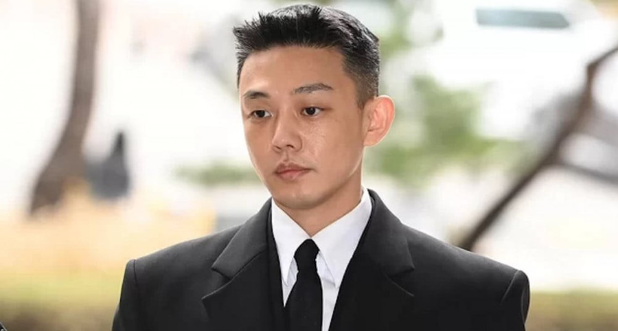 Yoo Ah In 1.jpg