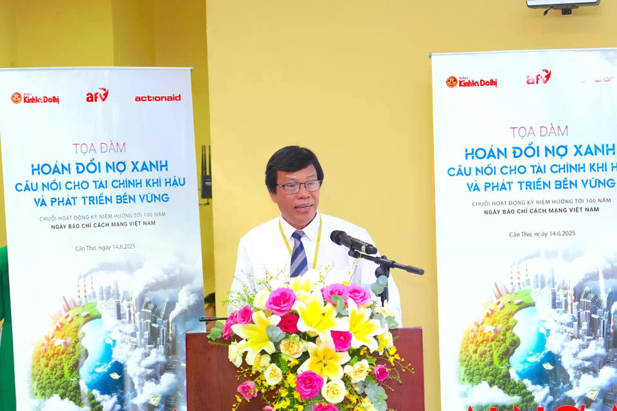 GS TS Trần Ngọc Hải, Phó Hiệu trưởng Trường Đại học Cần Thơ phát biểu tại Tọa đàm. (Ảnh: Lại Tấn) GS TS Trần Ngọc Hải, Phó Hiệu trưởng Trường Đại học Cần Thơ phát biểu tại Tọa đàm. (Ảnh: Lại Tấn)