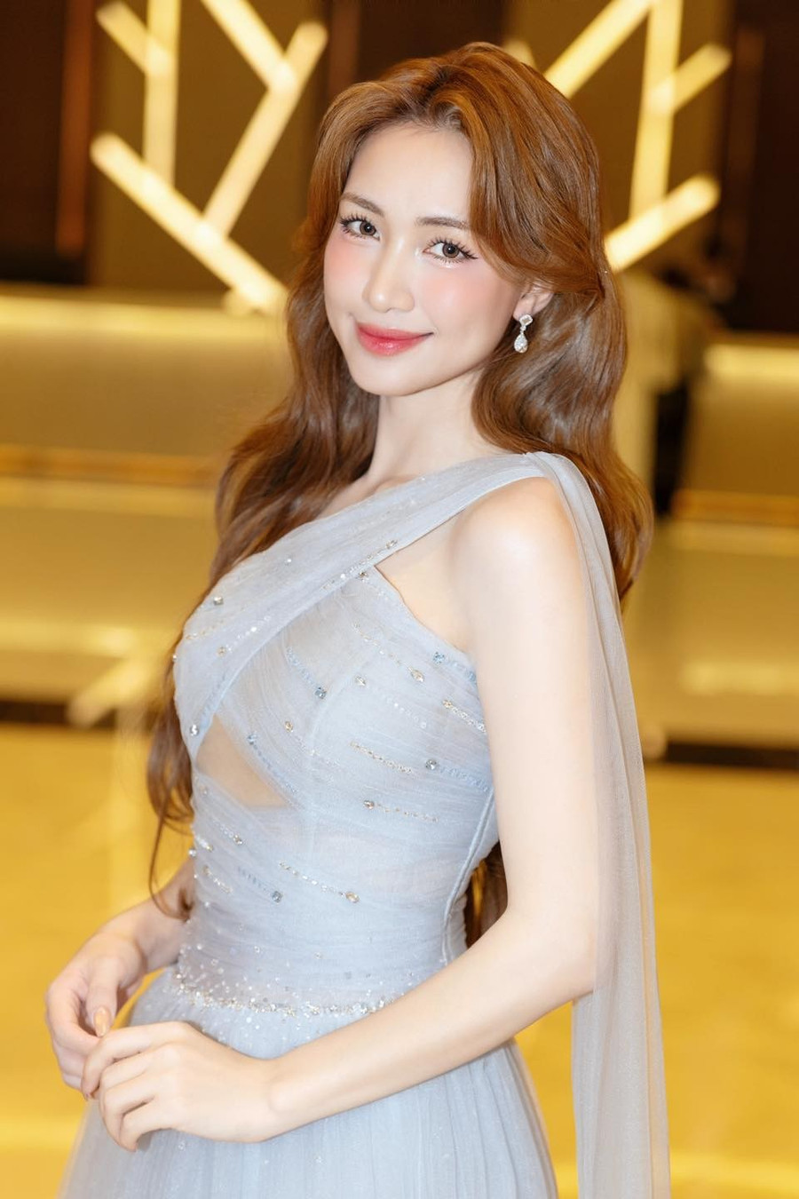 Hòa Minzy bức xúc cảnh báo lừa đảo bằng công nghệ AI. hoa-minzy-1.jpg