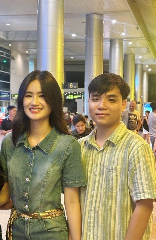 Hoa hậu Ý Nhi vướng nghi vấn đã đường ai nấy đi với bạn trai lâu năm. y-nhi-1.jpg