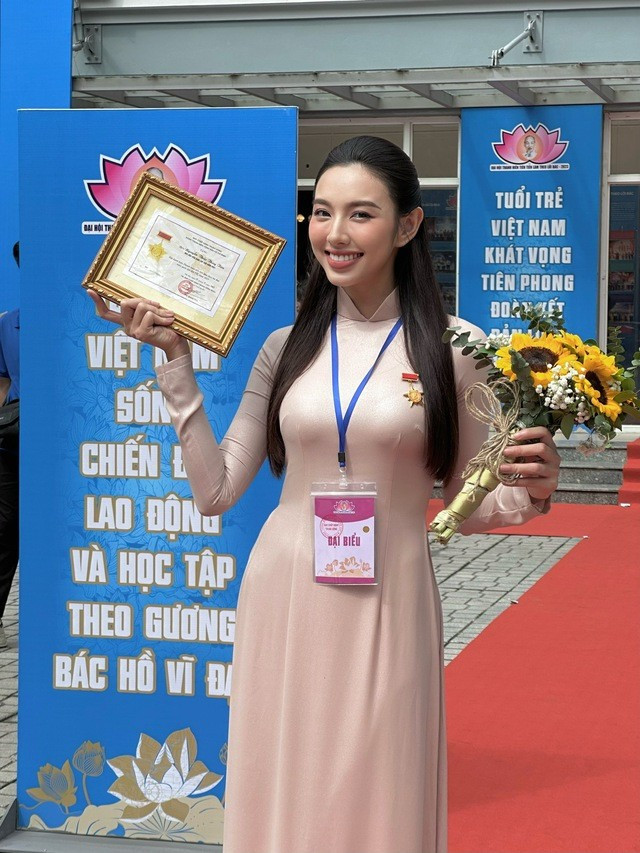 Hoa hậu Thùy Tiên từng được vinh danh là Gương mặt trẻ Việt Nam tiêu biểu. hoa-hau-thuy-tien.jpg