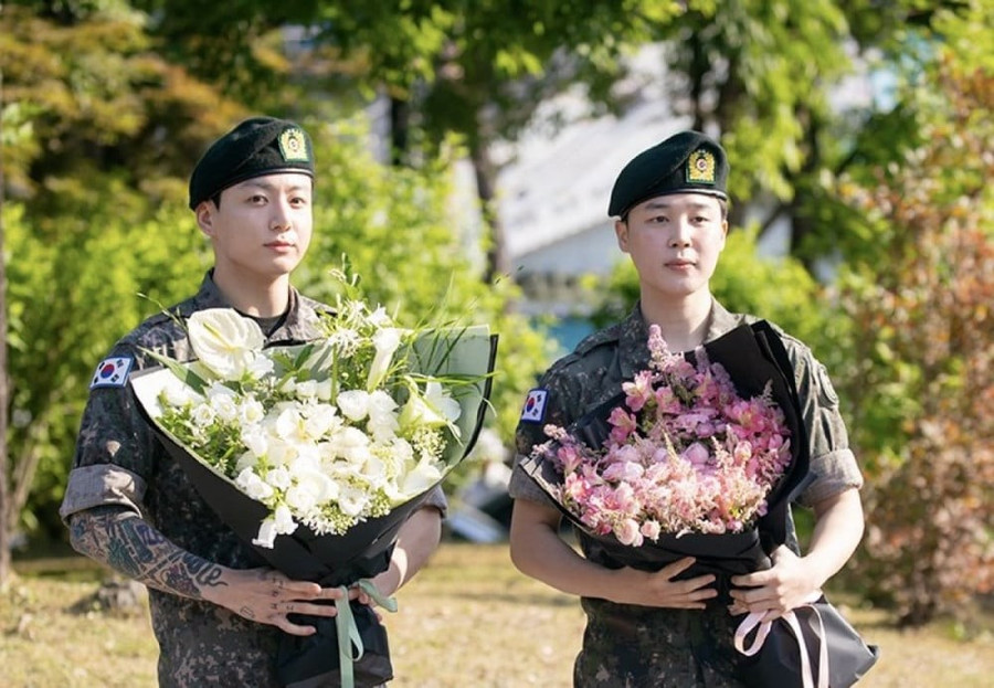 Jimin và Jungkook (BTS) chính thức xuất ngũ. bts-2.jpg