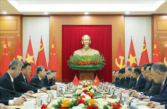 Tổng Bí thư Tô Lâm tiếp Ủy viên trưởng Nhân đại toàn quốc Trung Quốc Triệu Lạc Tế. Ảnh: Thống Nhất/TTXVN. 7d569915-64d1-4cce-9623-c6284acc5e72.jpg