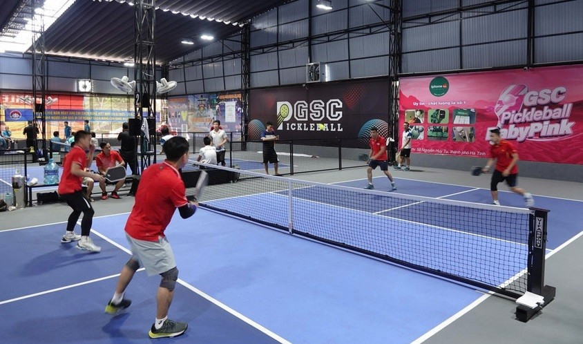 Nhiều công chức, viên chức, người lao động tham gia tranh tài tại Edu-Pickleball. pickleball-cv.jpg