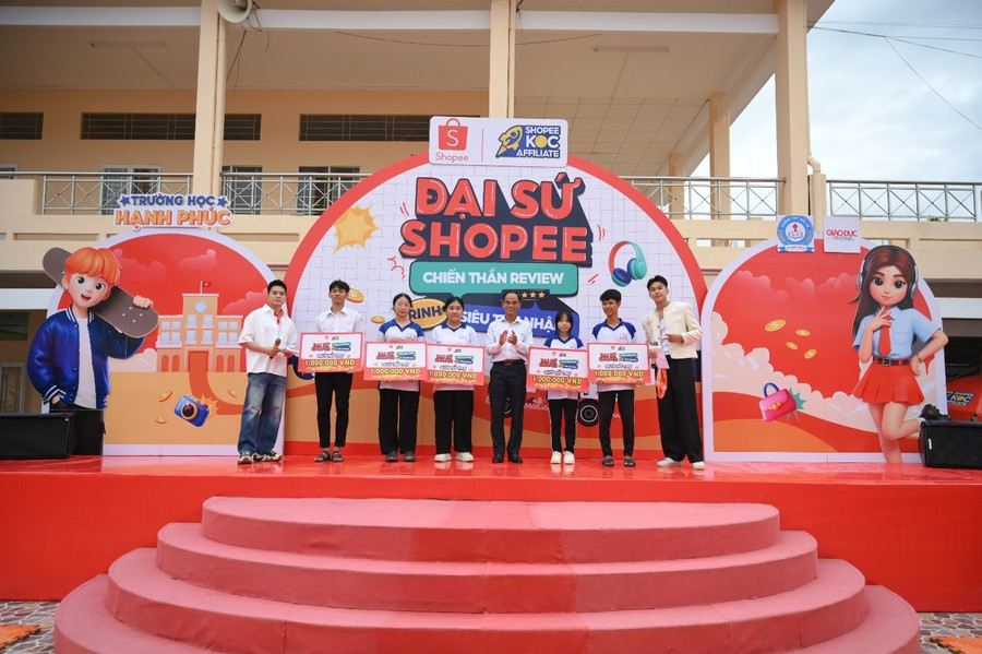 Hình ảnh tại gameshow. can-tho-5.jpg