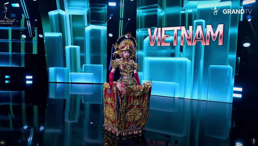 Hoa hậu Yến Nhi tỏa sáng trong phần thi Trang phục dân tộc tại Miss Grand International 2025. yen-nhi-1.png