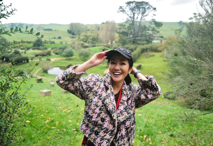 Diva Hồng Nhung đang phải chống chọi với căn bệnh ung thư vú. hong-nhung-2.jpg