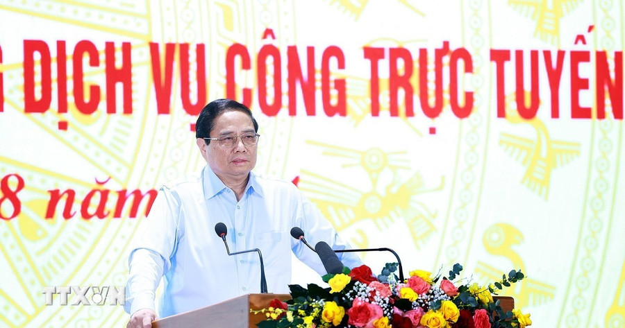 Thủ tướng Phạm Minh Chính phát biểu tại Hội nghị chuyên đề nâng cao hiệu quả cung cấp và sử dụng dịch vụ công trực tuyến. (Ảnh: Dương Giang/TTXVN).