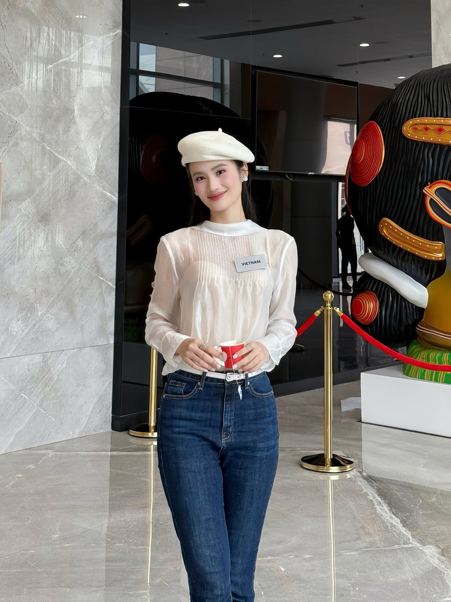 Hoa hậu Ý Nhi. y-nhi-2.jpg
