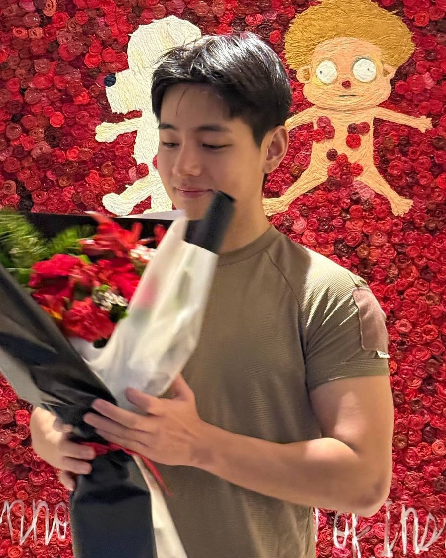 V (BTS) đang trong thời gian thực hiện nghĩa vụ quân sự. v4.jpg