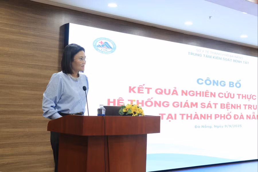 Bà Hoàng Phương Thảo, Trưởng Đại diện Tổ chức ActionAid quốc tế tại Việt Nam cho biết những nghiên cứu trên là cẩm nang quan trọng để TP Đà Nẵng hoạch định chính sách, xây dựng kế hoạch hành động cụ thể, làm bài học để mở rộng áp dụng trên cả nước. Ảnh: Nguyễn Tú.