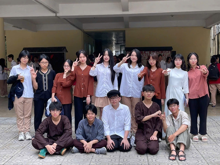 Hình thức “sân khấu hoá” được các đội thi ưa thích sử dụng. nguyen-gia-thieu-2.jpg
