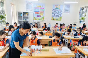 Một tiết học công nghệ của học sinh TH Cẩm Lĩnh. Ảnh: TH Cẩm Lĩnh