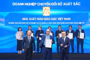 Nhà xuất bản Giáo dục Việt Nam đoạt giải thưởng Chuyển đổi số Việt Nam