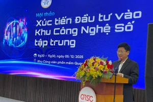 Ông Nguyễn Khắc Lịch, Cục trưởng Cục Công nghiệp Công nghệ thông tin (Bộ Khoa học và Công nghệ) phát biểu tại hội thảo. Ảnh: Hà An.