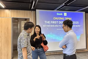 Các đại biểu tham gia sự kiện trao đổi trong chương trình kết nối nhà đầu tư. Ảnh: BTC