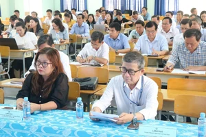 Các đại biểu tham gia tập huấn Kỳ thi tốt nghiệp THPT năm 2025 tại Bình Dương. Ảnh: Sở GD&ĐT Bình Dương.