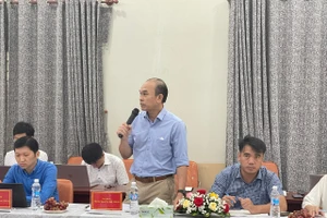 PGS.TS Phạm Văn Phước, Phó Viện trưởng Viện Quy hoạch Xây dựng TPHCM chia sẻ tại tọa đàm. Ảnh: Hà An.