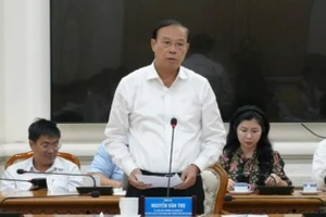Ông Nguyễn Văn Thọ trong một cuộc họp khi giữ vị trí Phó Chủ tịch UBND TPHCM. Ảnh: (Cổng TTĐT TPHCM)