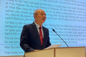 PGS.TS Huỳnh Kỳ Phương Hạ, Phó Hiệu trưởng Trường Đại học Bách khoa (Đại học Quốc gia TPHCM) phát biểu khai mạc hội thảo. Ảnh: Hà An.