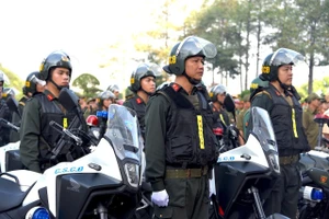 Công an TPHCM ra quân cao điểm cuối năm. Ảnh: Phúc Uyên