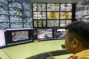 Trung tâm chỉ huy theo dõi và xử lý vi phạm giao thông qua camera ở TPHCM. Ảnh: Phúc Uyên.