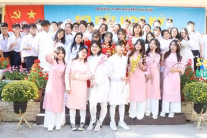 Học sinh Trường THPT Nguyễn Thị Diệu (TPHCM) trong dịp Tết Nguyên đán 2023. 